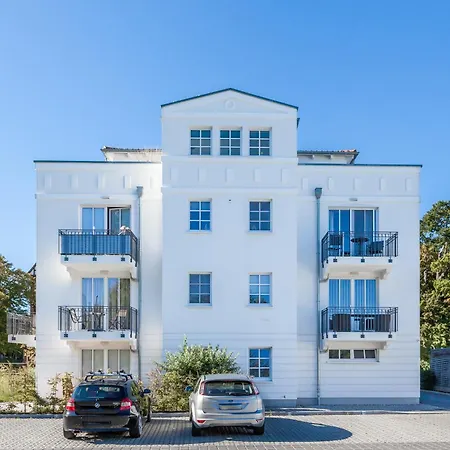 Residenz Von Flotow 01 * هيليغندام
